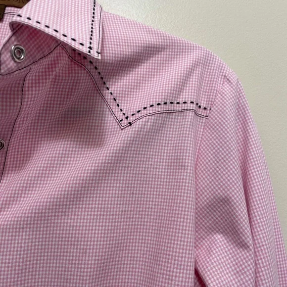 Pendleton Let’er Buck Button Up Top - Picture 2 of 4